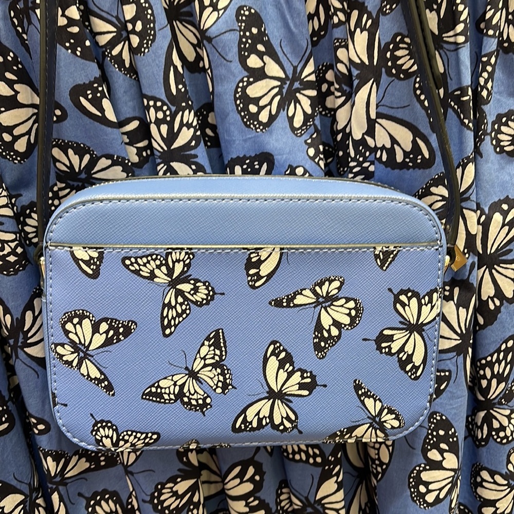 Kate Spade Staci Butterfly Sky Printed Mini Camera Bag,
Blue Multi
NWT - Picture 7 of 16